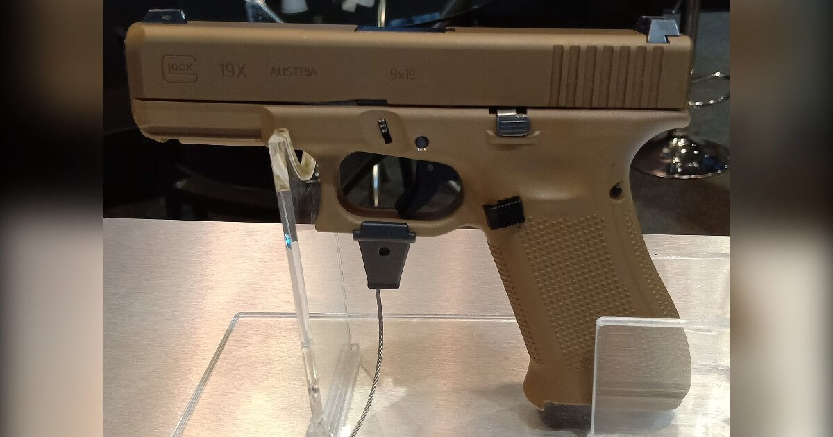 Glock 19X en finition coyote, vue latérale